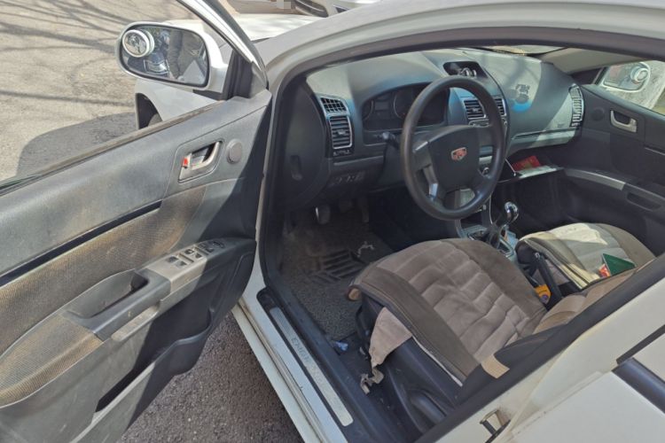 Used Geely Auto Classic Emgrand 2013 Hatchback 1.5L Manual Entry-Level Model