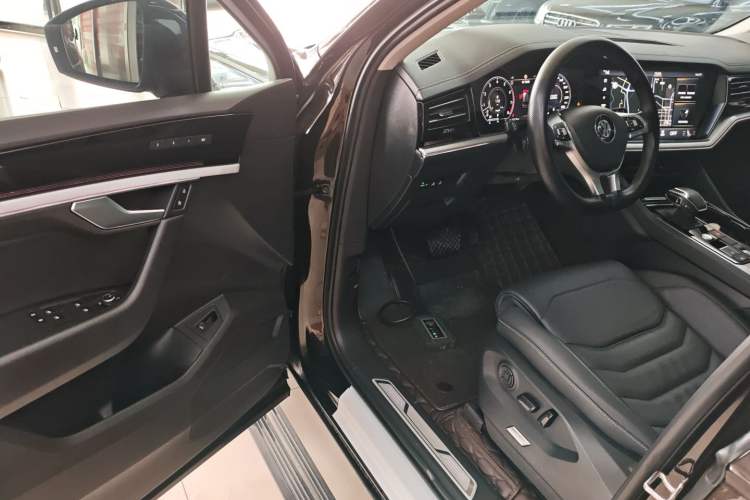 Used Volkswagen Touareg 2019 3.0 TSI RuiFeng Edition China VI Standard
