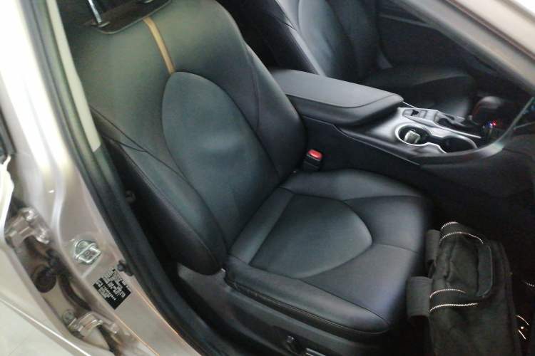 Used Toyota Camry 2021 2.5G Luxury Edition