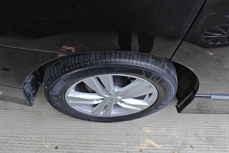 Used Nissan Quest 2015 3.5L SL