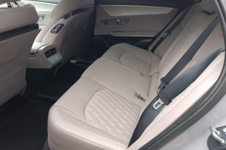 Used BYD Han 2025 DM-i 125KM Prestige Model Left Rear Seat