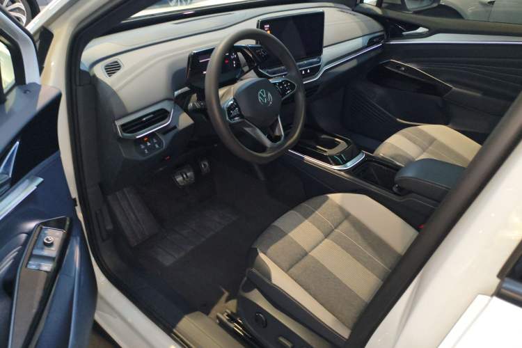 Used Volkswagen ID.4 CROZZ 2024 Pure Edition Limited Edition Driver Seat