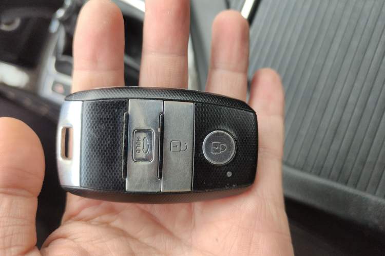 Used Kia K5 2014 2.0L Automatic LUXURY
