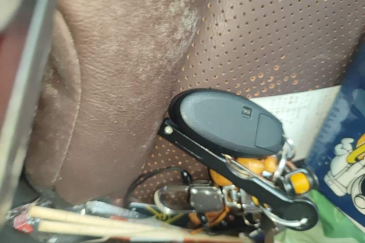 Used Nissan Tiida 2014 1.6L CVT Cool Cafe Edition Vehicle Key