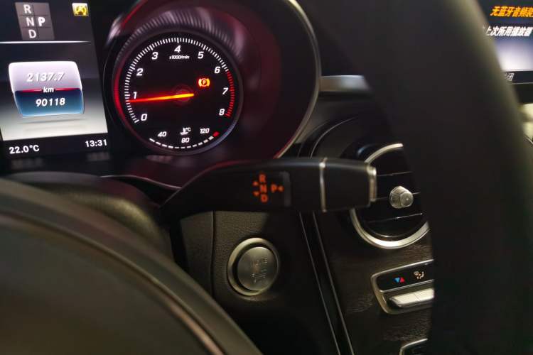 Used Mercedes-Benz C-Class 2017 Facelift C 200 L Sport Edition Gear Lever