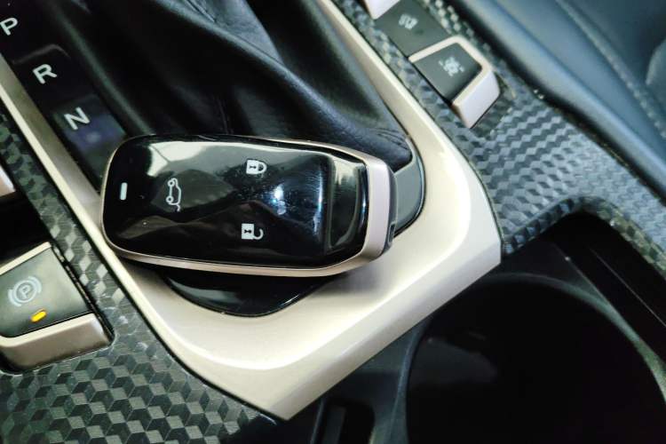 Used Oshan COS1 2018 1.5T Automatic Smart 7-Seater