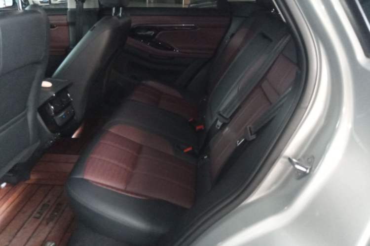 Used Land Rover Range Rover Evoque 2021 Range Rover Velar 249 PS R-Dynamic S Performance Edition