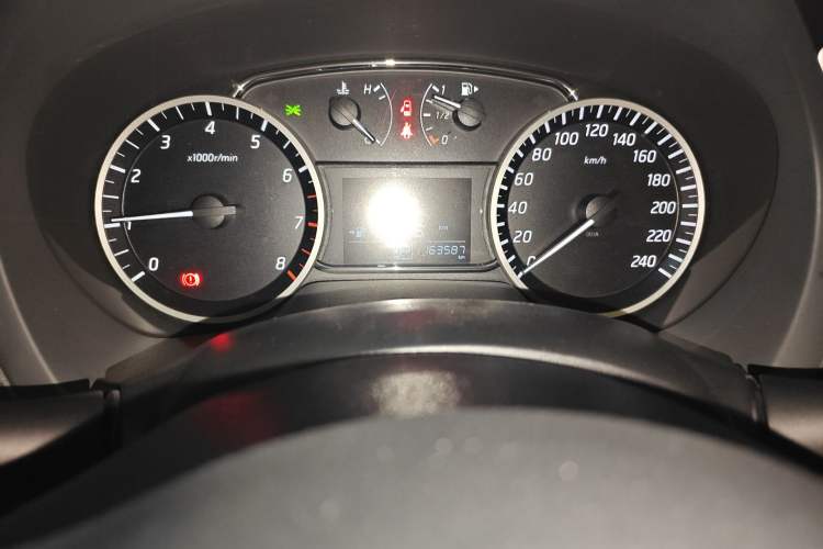 Used Nissan Sylphy 2018 1.6XV CVT Deluxe Edition Odometer Close Up