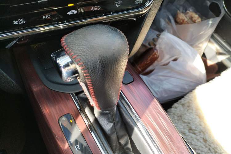 Used Honda XR-V 2015 1.8L VTi CVT Luxury Edition