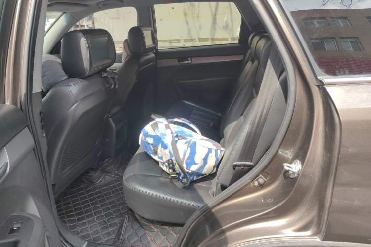 Used Kia Sorento 2013 2.4L 7-seat Gasoline Luxury Edition
