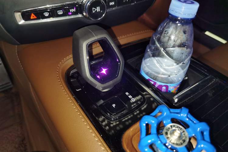 Used Volvo S60 New Energy 2024 T8 All-Wheel Drive Long-Range Zhiyi Luxury Edition