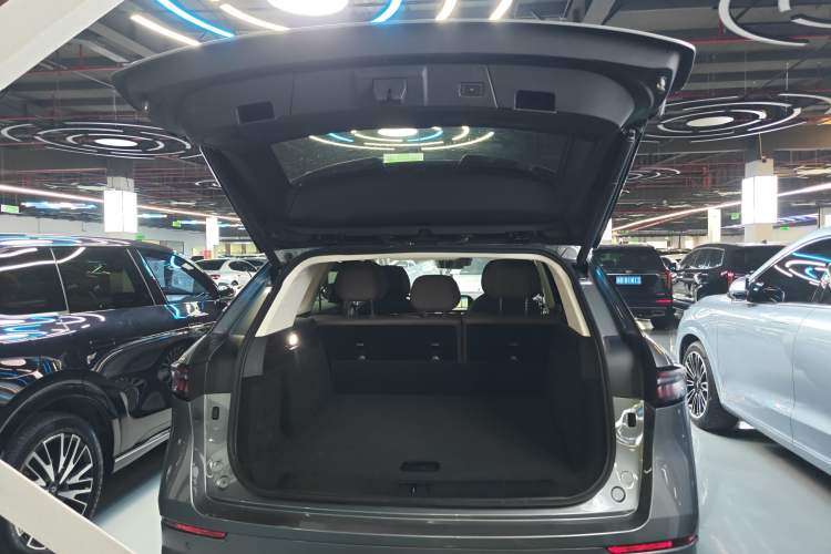 Used Chery Tiggo 9 C-DM 2025 1.5T 106KM Ultra-Comfort Edition 5 Seats Lithium-NMC Trunk