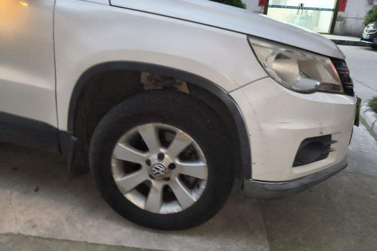 Used Volkswagen Tiguan 2012 1.8TSI Automatic Two-Wheel Drive Trend Edition Right Front Wheel Hub