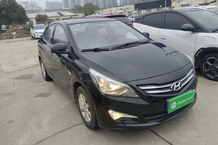 Used Hyundai Verna (older generation) 2014 1.4L Manual Smart GLS Trim