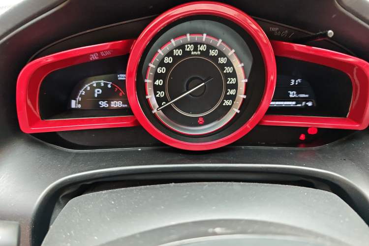 Used Mazda 3 Axela 2016 Hatchback 1.5L Automatic Comfort Model Instrument Cluster