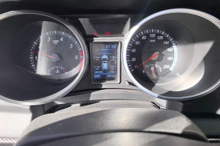 Used Huanghai Weilong 2019 2.4T Gasoline Manual 4x4 Ultimate Edition China VI 4K22D4T
