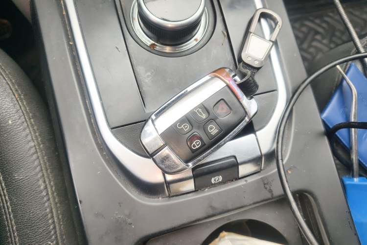 Used Land Rover Discovery Sport 2018 240 PS SE Version Vehicle Key