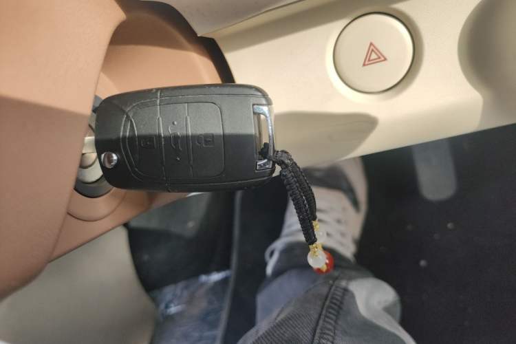 Used Wuling Hongguang MINIEV 2024 3rd Generation 215km Youth Edition Vehicle Key