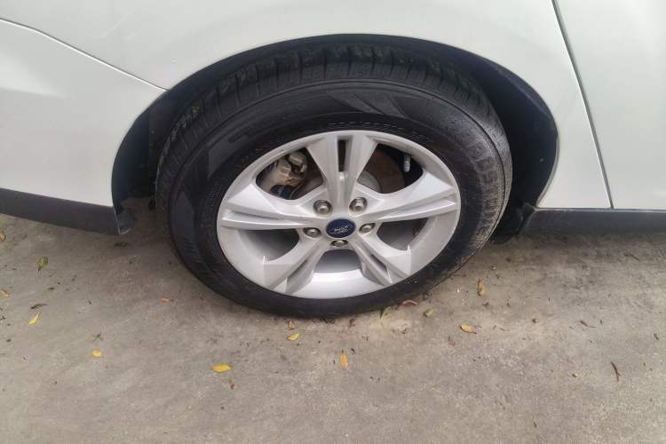 Used Ford Focus 2018 Sedan Classic 1.6L Manual Comfort Plus SmartDrive Edition Right Rear Wheel Hub