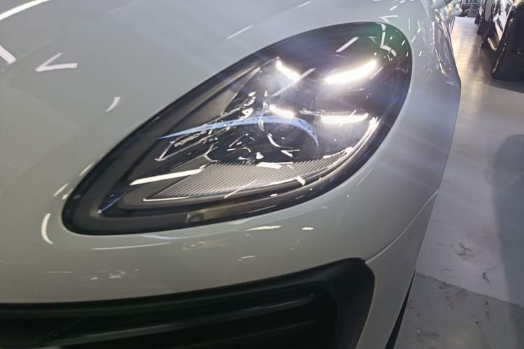 Used Porsche Macan 2024 Macan 2.0T