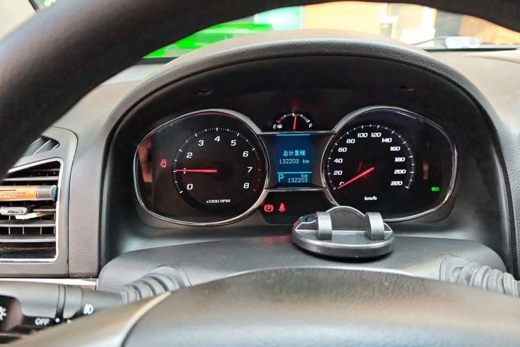 Used Chevrolet Captiva 2017 2.4L Two-Wheel Drive Urban Version 7 Seats Instrument Cluster