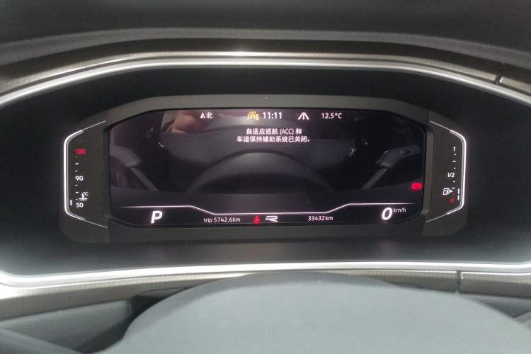 Used Volkswagen T-ROC 2023 300TSI DSG Two-Wheel-Drive Chen Guang Edition Instrument Cluster