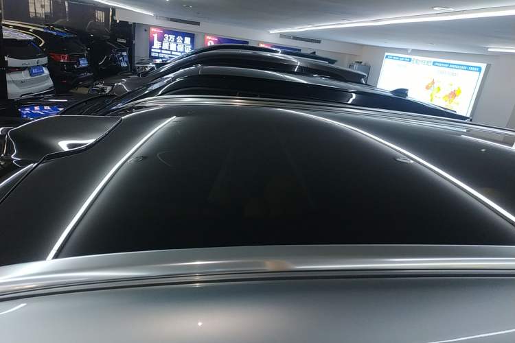 Used Hima AITO M8 2025 Extended-Range Max Version 37 kWh 6-Seater
