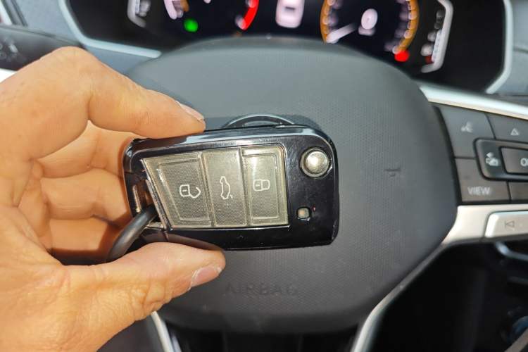 Used Volkswagen Lavida 2023 Revised Version 1.5L Automatic Starry Sky Edition – 5 Million Units
