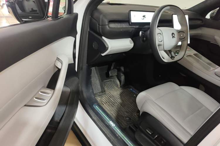Used Nio ES6 2023 75 kWh
