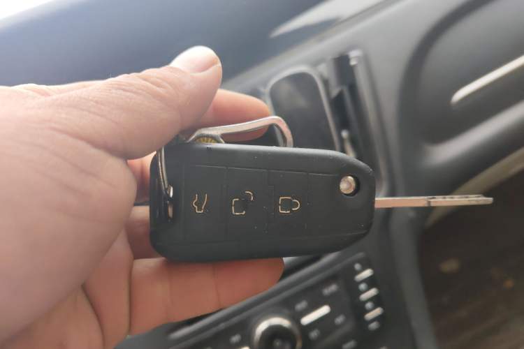 Used BAIC Senova D50 2014 1.5L manual standard version