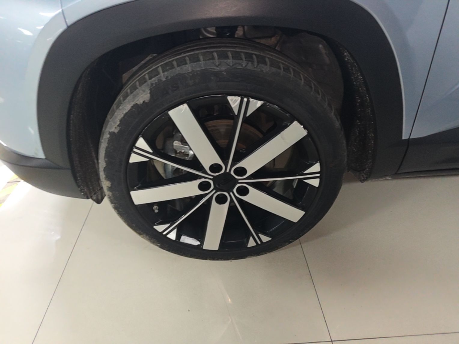 Geely Auto icon 2023 1.5TD Chocolate Smoothie Edition — снимка 10