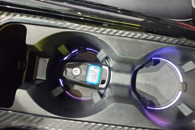 Used Ford Explorer 2020 EcoBoost 285 4x4 Titanium Edition 6 Seats