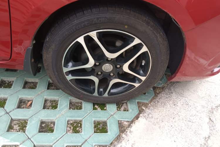 Used BYD G5 2014 1.5TI Manual Flagship Edition