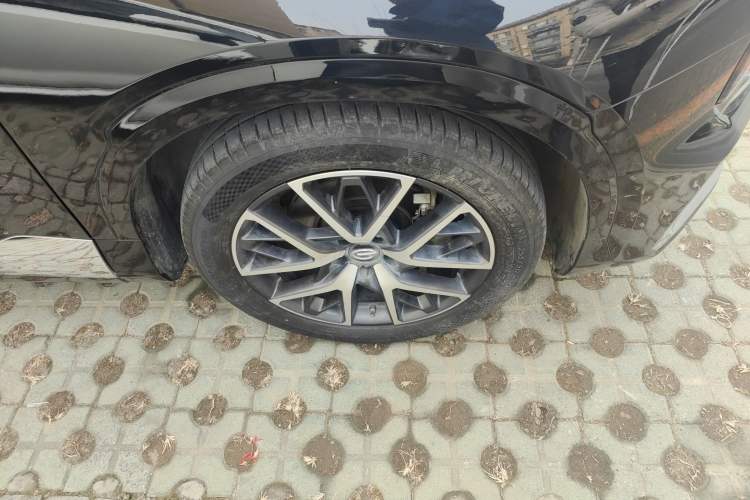 Used GAC Trumpchi GS8 2022 Dual-Engine Series 2.0TM Four-Wheel Drive Flagship Edition (7 Seats) Right Front Wheel Hub