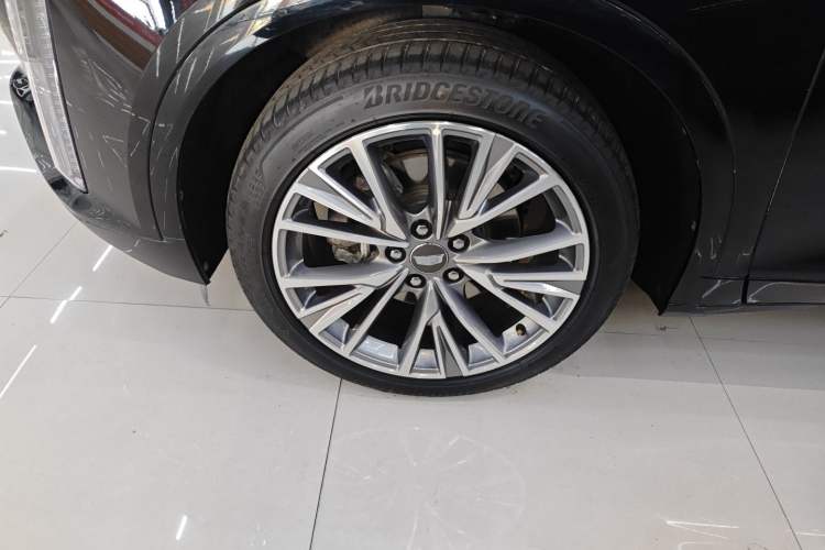 Used Cadillac GT4 2023 25T Luxury Model Exterior 4