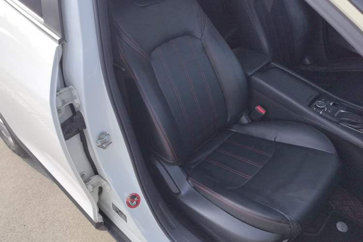 Used Mazda CX-4 2016 2.0L Automatic 2WD Blue Sky Dynamic Edition