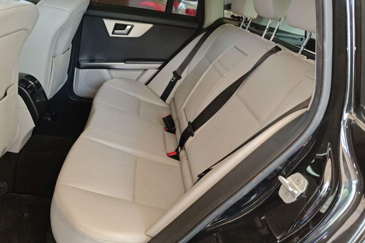 Used Mercedes-Benz GLK-Class 2013 GLK 300 4MATIC Dynamic Sunroof Model Left Rear Seat