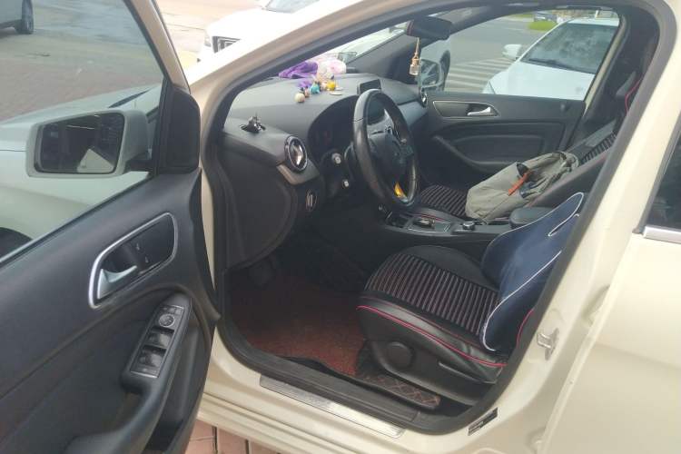 Used Mercedes-Benz B-Class 2017 B 200 Sport Edition
