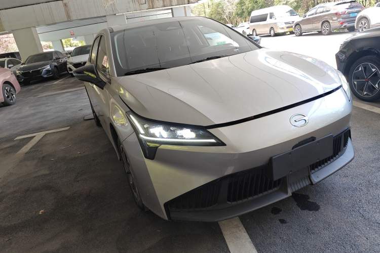 Used AION S 2023 Meizu 580 Lithium Iron Phosphate Front Right 45 Deg