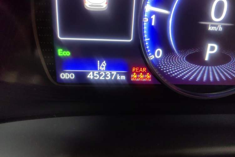 Used Lexus ES 2021 200 Excellence Edition Odometer Close Up