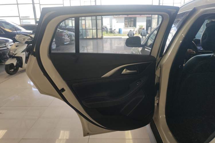 Used Infiniti QX30 2017 1.6T Two-Wheel-Drive Sport Edition
