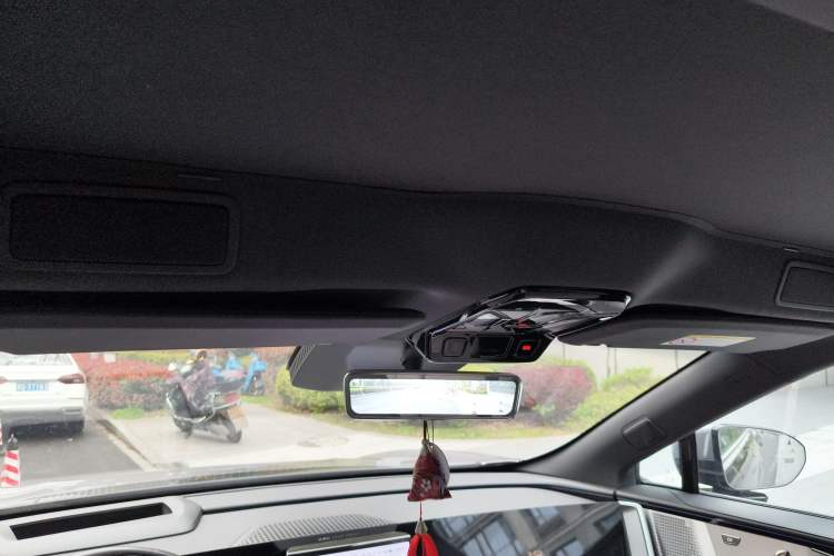 Used HiPhi Y 2023 560 km Pioneer Edition