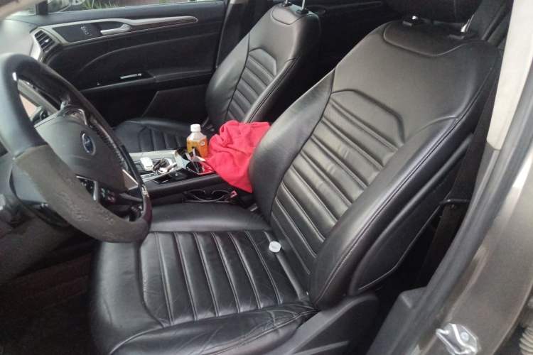 Used Ford Mondeo 2013 2.0L GTDi 200 Luxury Model