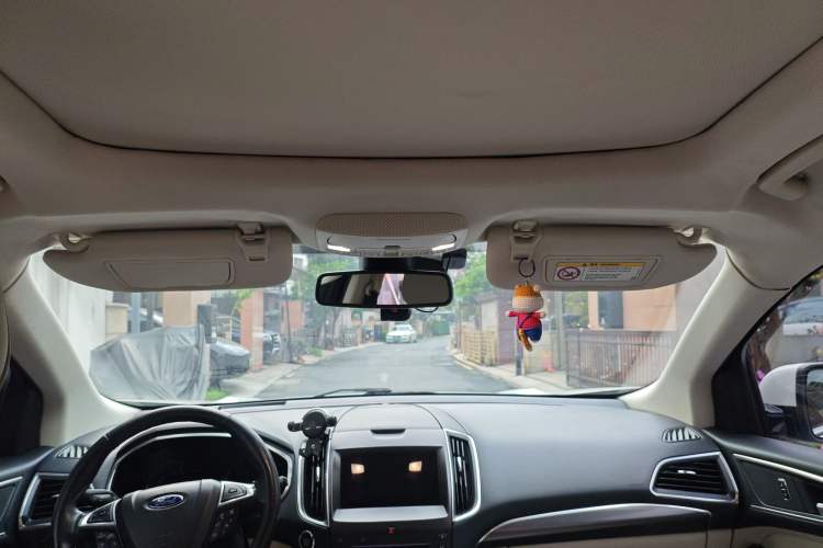 Used Ford Edge 2015 2.0T GTDi Four-Wheel Drive Prestige Model
