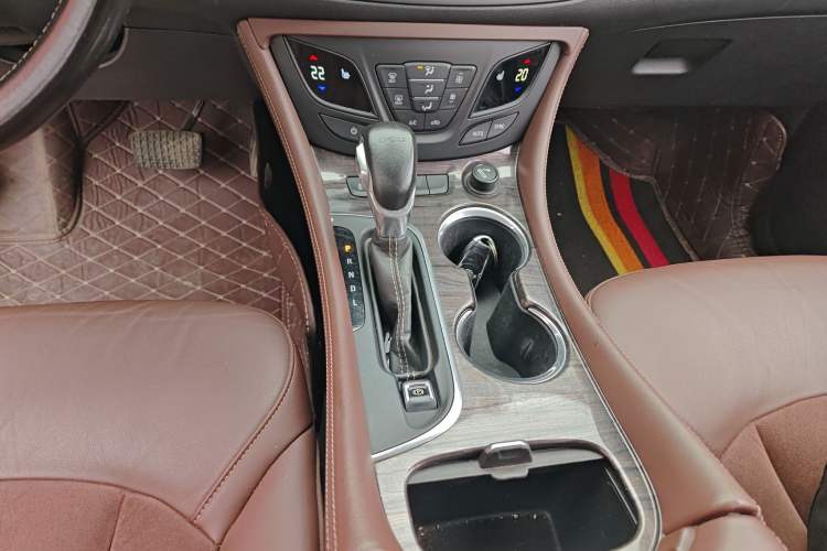 Used Buick Envision 2016 20T Two-Wheel-Drive Elite Model
