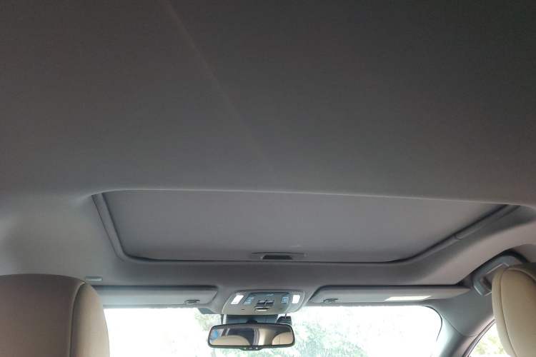 Used Toyota SIENNA 2021 2.5L Hybrid Premium Edition Headliner