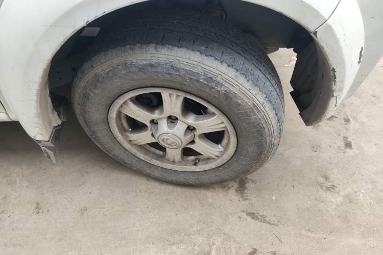 Used Great Wall Wingle 5 2017 2.4L European-spec Gasoline 4x4 Elite Version Big Double Cab 4G69S4N
