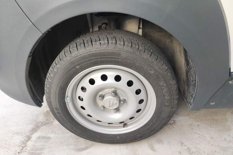 Used Foton Intelligent Blue Elf E7 2024 Facelifted All-Electric Van Flat Roof 2 Seats Evey Lithium Energy 41.86 kWh