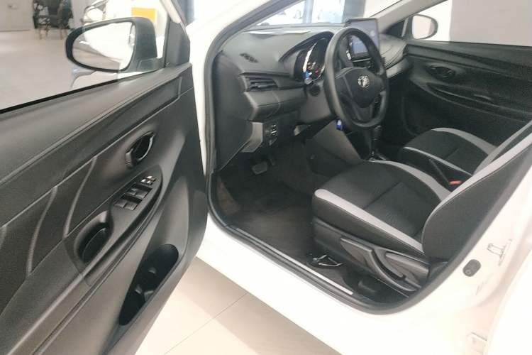 Used Toyota YARiS L Zhi Xuan 2020 1.5L CVT Leading Edition