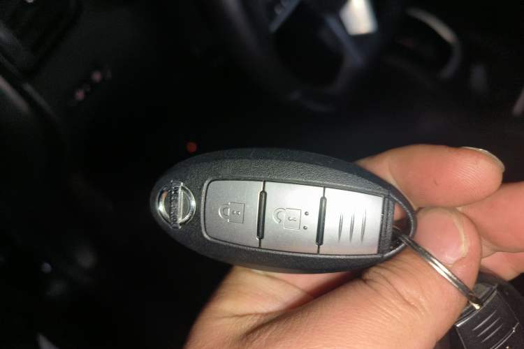 Used Nissan X-Trail 2019 2.0L CVT Smart Connect Comfort Edition 2WD